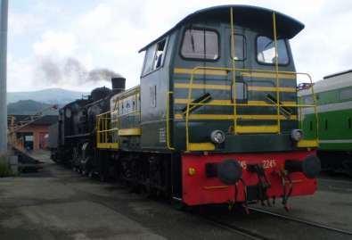 Locomotiva D245. 